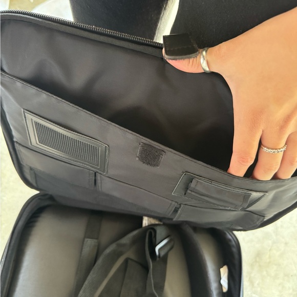 COPY - ProHT Sturdy feaux Leather Laptop/Briefcase - Picture 5 of 10